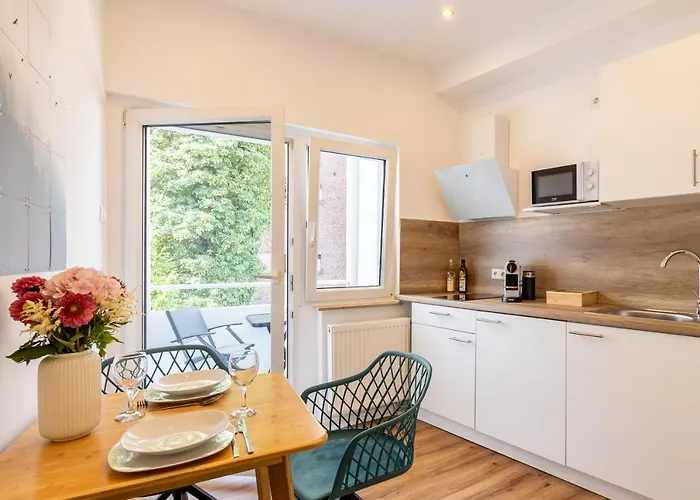 Super Zentral I Frisch Renoviert Apartamento *